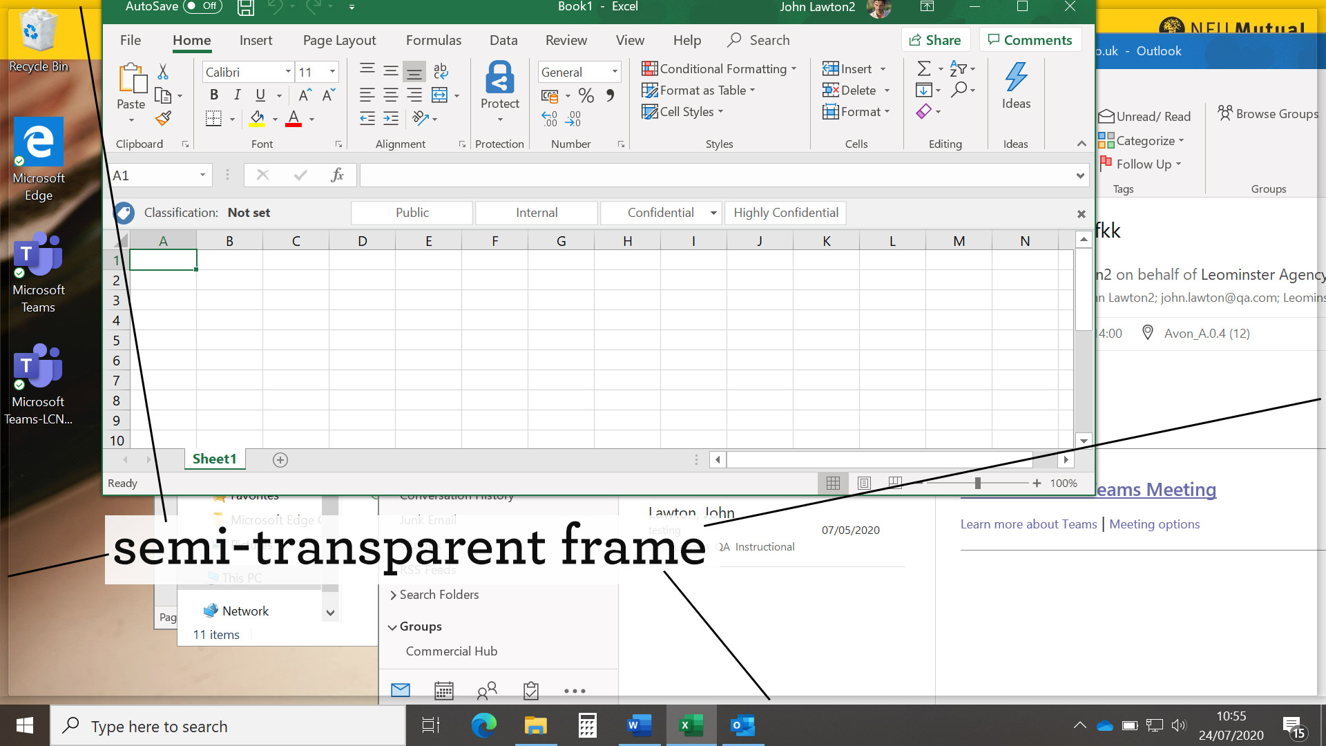Application window being dragged to top of screen, revealing snap frame around entire screen
